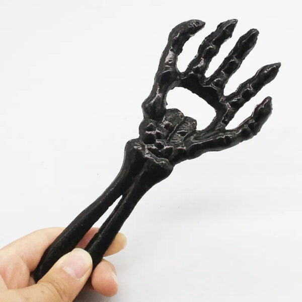 minakira Black Skeleton Hands Bottle Opener – Unique Gothic Bar Tool - Image 4